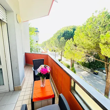 Daire Esperia - 100m From The *